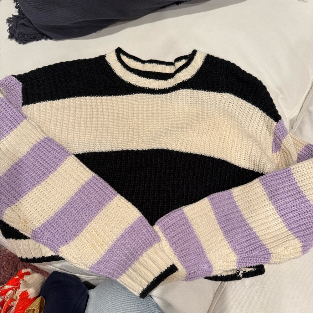 American eagle sweater
